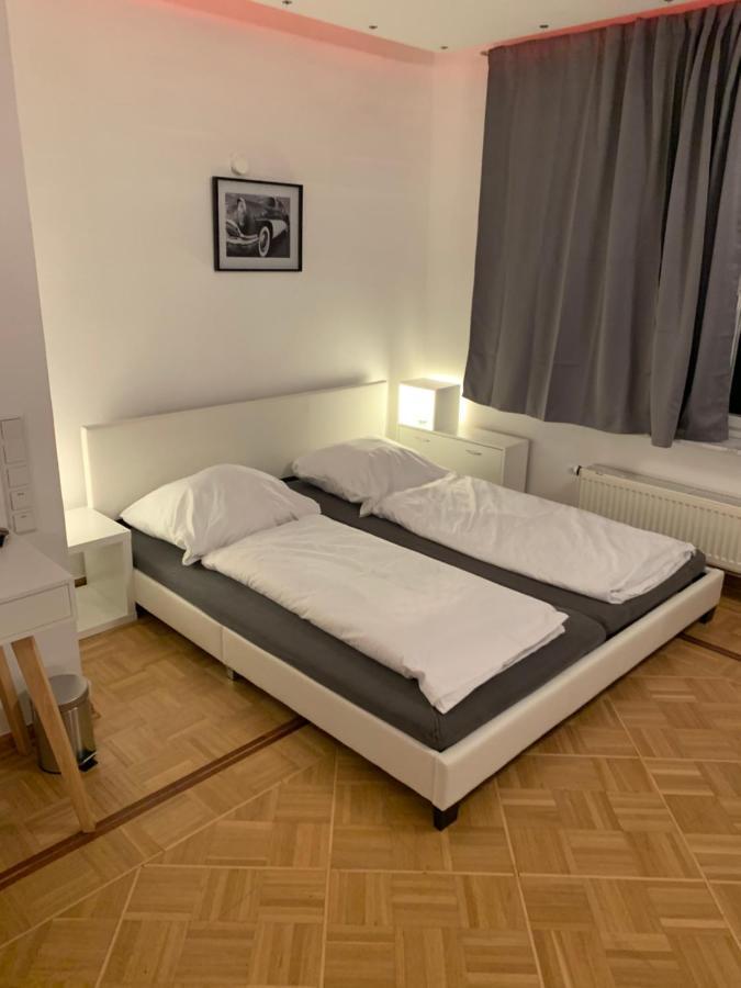 Aschaffapartment 4 Schlafzimmer Bis 10 Personen Bei Aschaffenburg Mainaschaff Extérieur photo