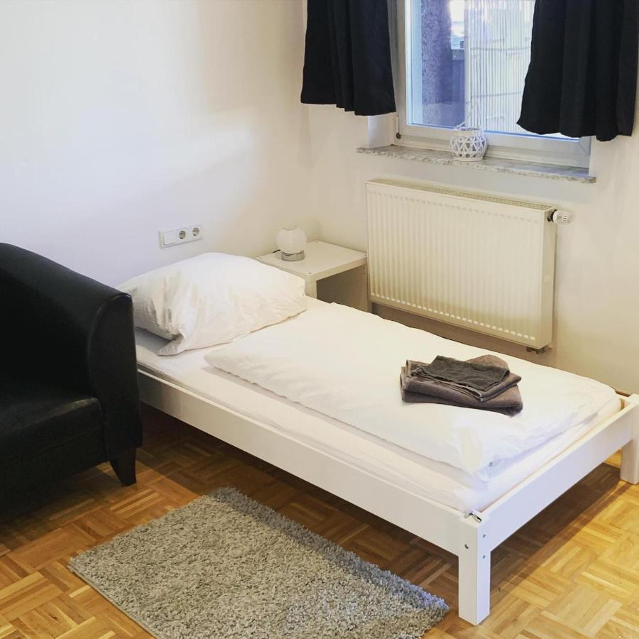 Aschaffapartment 4 Schlafzimmer Bis 10 Personen Bei Aschaffenburg Mainaschaff Extérieur photo