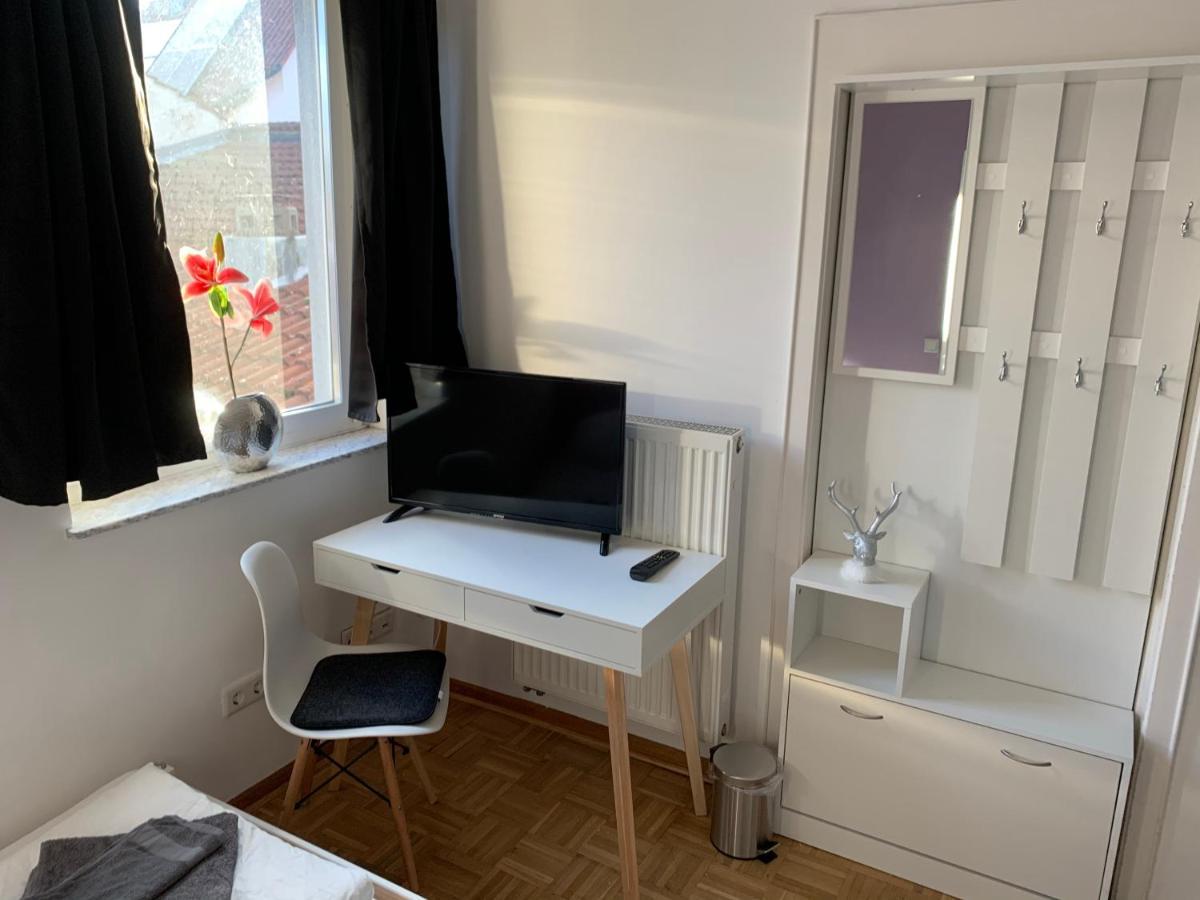 Aschaffapartment 4 Schlafzimmer Bis 10 Personen Bei Aschaffenburg Mainaschaff Extérieur photo