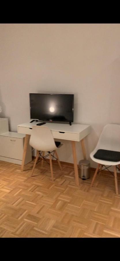 Aschaffapartment 4 Schlafzimmer Bis 10 Personen Bei Aschaffenburg Mainaschaff Extérieur photo